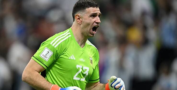 Emiliano Martínez’s Heroics Propel Argentina to Copa América Semi-Finals with Dramatic Penalty Shootout Win Over Ecuador