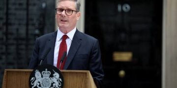 UK Prime Minister Keir Starmer Appoints 10 Key Officials