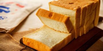 Egypt’s Inflation Cools for Fourth Month, But Bread Price Hike Looms