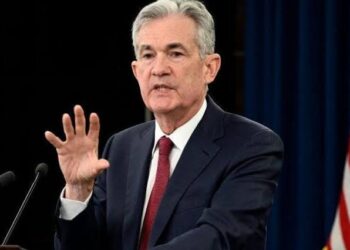 Powell Warns of Economic Risks from High Interest Rates