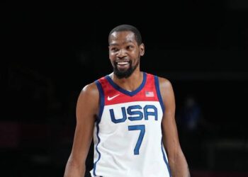 Kevin Durant Practices Ahead of USA’s Olympic Basketball Title Defense
