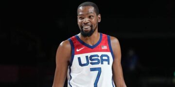 Kevin Durant Practices Ahead of USA’s Olympic Basketball Title Defense