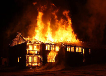 Benue Youths Set INEC Office Ablaze, Here’s Why