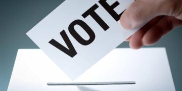 France’s Political Crossroads: High-Stakes Runoff to Decide Future Amid Rising Far-Right Influence