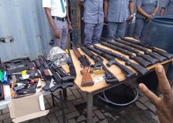 Nigeria Customs Foils Major Arms Smuggling Plot, Seizes 844 Rifles and Ammunition from Turkey