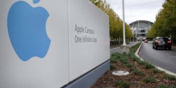 Analyst Calls: Apple price surge, CrowdStrike rating decline