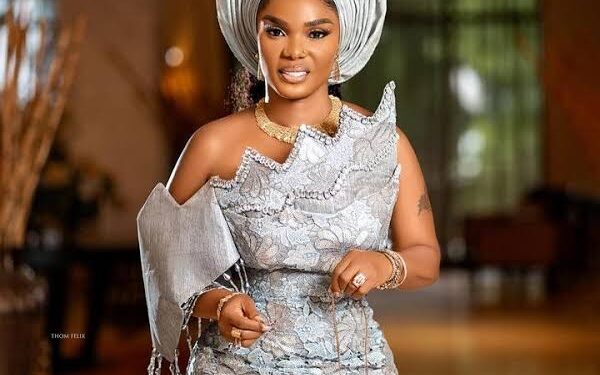 Iyabo Ojo Ends Online Battle With VeryDarkMan