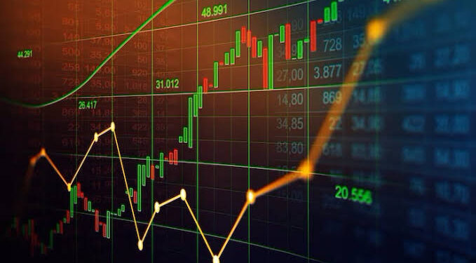 US Stocks Soar, Outpacing Chinese Market: Expert Analysis and Top Picks