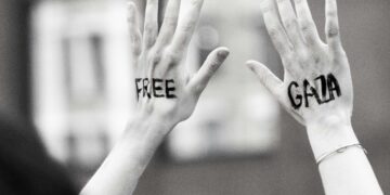 Ceasefire Hopes Dim as Israel Intensifies Gaza Offensive