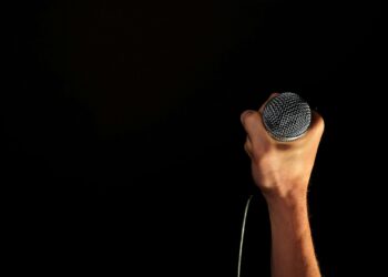 Legendary Comedian Bob Newhart Passes Away at 94