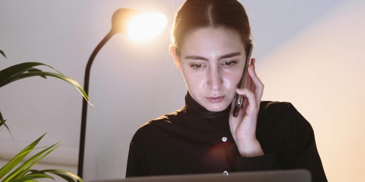 How Virtual Assistants Are Transforming the Way We Work