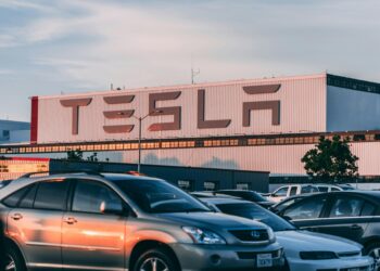 Market Watch: Paramount, Tesla, Constellation Brands Surge