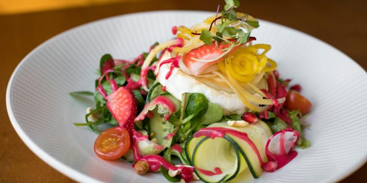 Just Eat Your Way to Weight Loss With High Volume, Low Calorie Foods