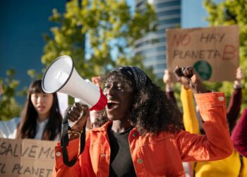 6 Fashion Must-Haves for the #EndBadGovernance Protests