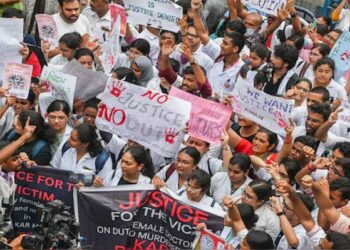 Doctors Across India Strike in Protest of Kolkata Doctor’s Murder