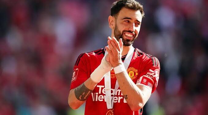 Bruno Fernandes Agrees New Manchester United Contract Until 2027
