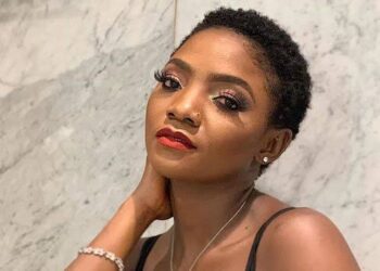 Simi endorses hunger demonstrations all over Nigeria