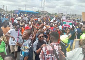 Protesters Turn Jos Roundabout into Worship Hub