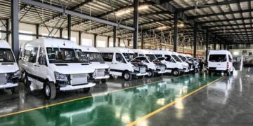 FG Receives 70 Hybrid CNG Buses From Local Manufacturer