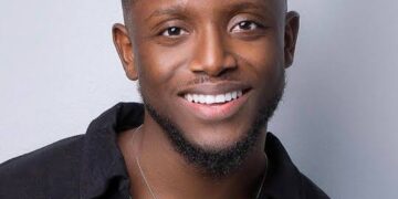 Chike Responds to Persistent Fan with ₦100,000 Gift