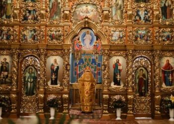 Ukraine Parliament Bans Russian-Linked Orthodox Church 