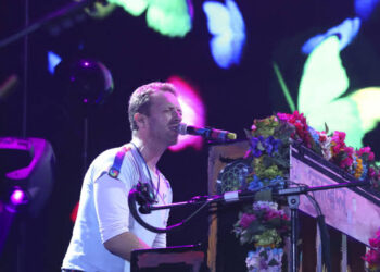 Coldplay Sets Record with $1 Billion Tour