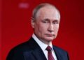 Putin Warns of Dollar’s Demise if Middle East Oil Producers Switch Currencies