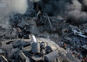 Gaza’s Dual Crisis: Israeli Strikes Intensify as Polio Vaccination Campaign Faces Challenges