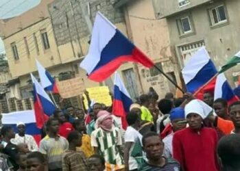 #EndBadGovernance Protest: Undeterred Protesters Troop Out With Russian Flags in Abuja