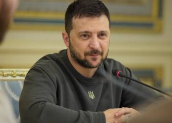 Ukraine’s President Zelenskyy Unveils ‘Drone Missile’ as Putin Dismisses Threats