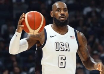 Curry, LeBron and Team USA storm to stunning comeback win vs. Serbia, back into Olympic finals