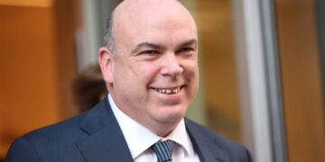 Luxury Yacht Capsizes Off Sicily: Mike Lynch Among Five Dead, One Missing