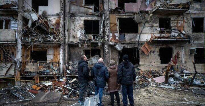 Russia Inflicts Heavy Civilian Casualties in Ukraine, While Kyiv Launches Counteroffensive