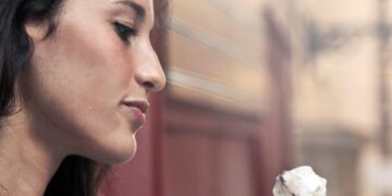 Bulimia Nervosa: Symptoms and Causes