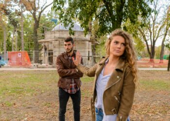 Relationships: When to Stay and When to Walk Away