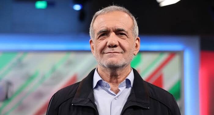 Iran’s President Visits Iraq For His First Foreign Trip