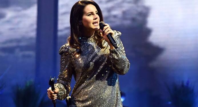 Lana Del Rey Denies Rumored Romance with Alligator Tour Guide