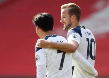 Tottenham Pummel 10-Man Manchester United 3-0 at Old Trafford
