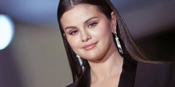 Selena Gomez Denies Breakup Rumors with Boyfriend, Benny Blanco