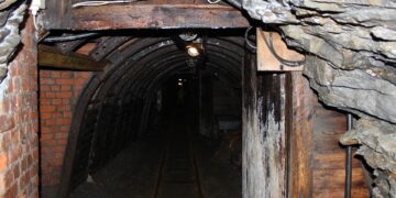 Gas Explosion in Iranian Coal Mine Kills 31, Injures 16