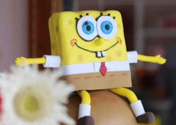 Making The SpongeBob Inspired Krabby Patty Bun