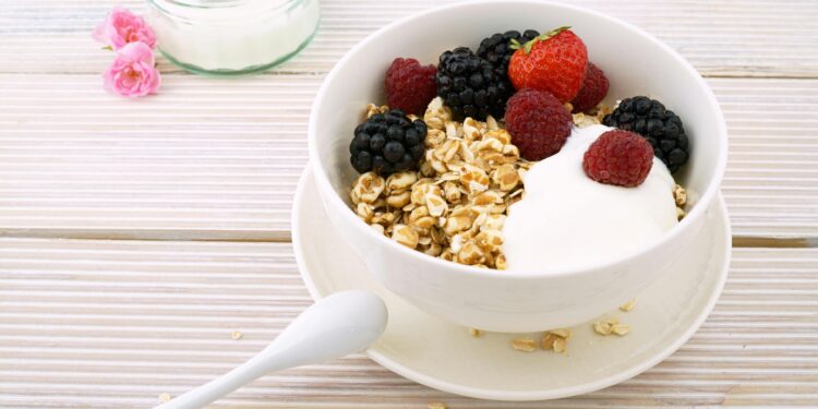 Turn Ordinary Oats into Extraordinary Snack Bars