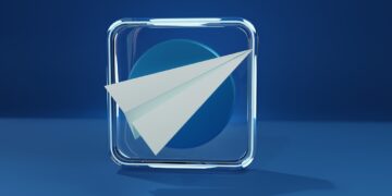 Ukraine Bans Telegram on Official Devices Over Security Concerns