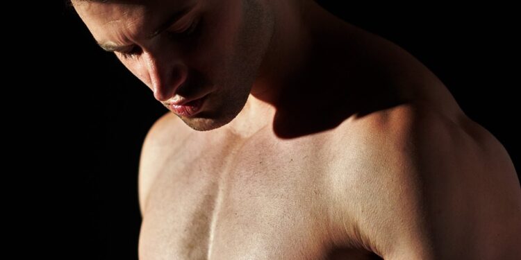 Ruptured Muscles: What It Is, Symptoms, and Causes