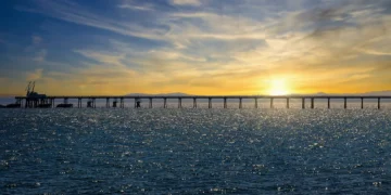 Shell Oil Pipeline Leak Contaminates Singapore Waters