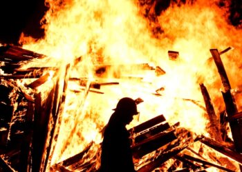 Rivers State: Eleme LG secretariat set ablaze