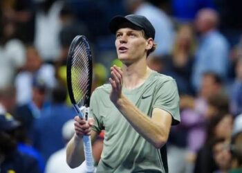 Alcaraz Fight Backs to Win China Open Final Against Sinner