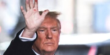 Another Hush Money Scheme? Maddow Reports Trump’s Latest Deal to Quiet Stormy Daniels