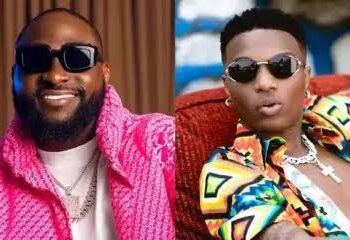 Wizkid Snubs Davido at London Club, ‘Smallest Bird’ Trends as Fans React