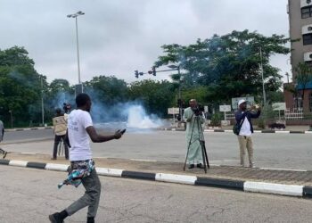 Nigerian Police Shoot #FearlessInOctober Protesters With Teargas, Live Ammunition